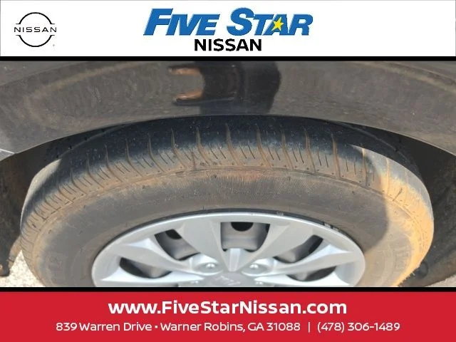 Used 2020 Black Kia FE image 5