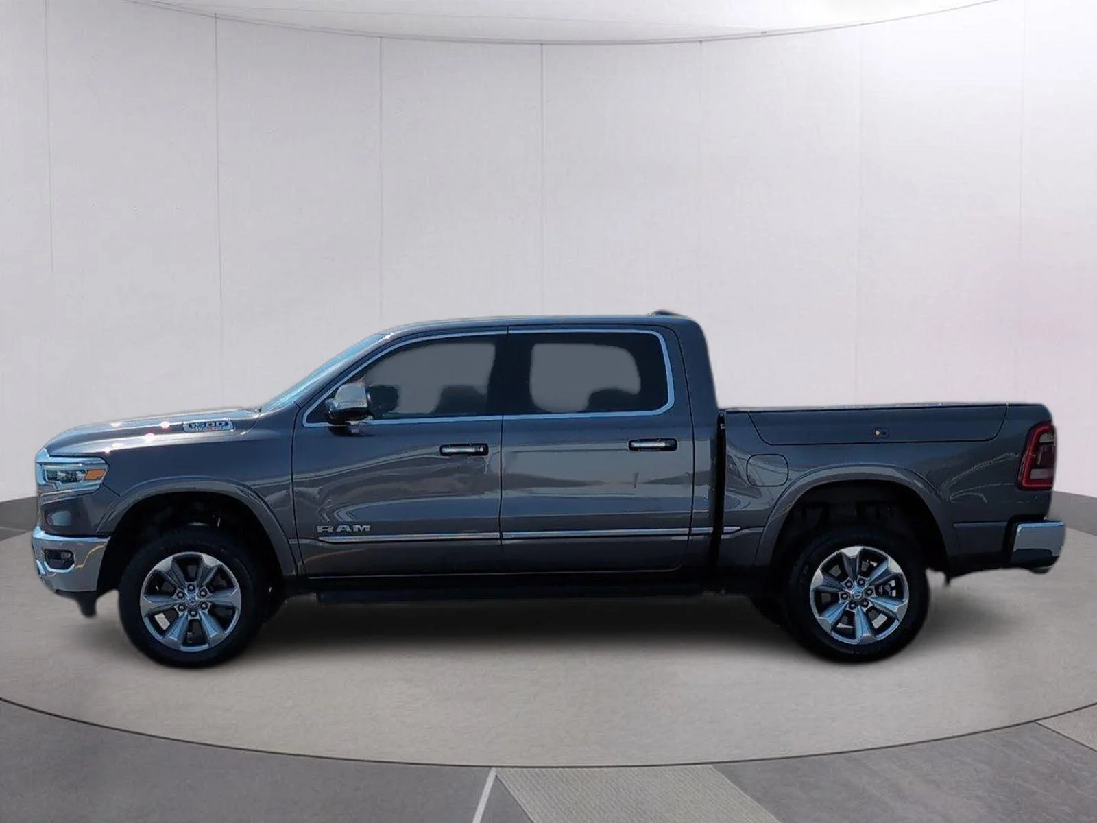 Used 2020 Granite Crystal Metallic Clearcoat Ram Limited image 2
