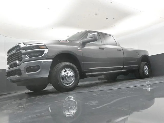 New 2026 Granite Crystal Metallic Clear-Coat Exterior Paint RAM Tradesman image 44