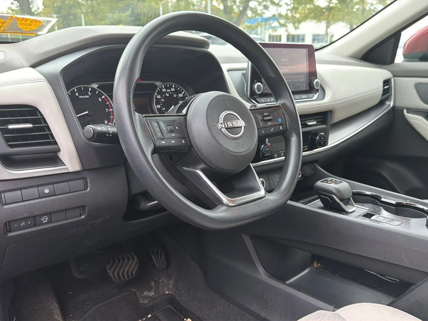 Used 2023 Scarlet Ember Tintcoat Nissan SV image 9