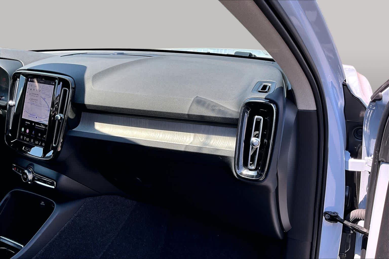 Used 2024 Cloud Blue Volvo Plus Bright Theme image 18