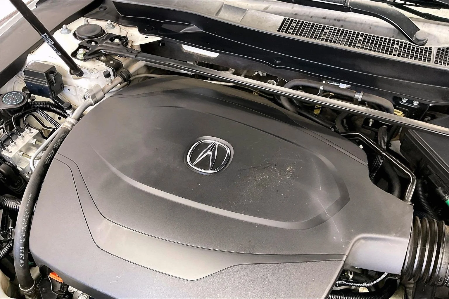 Used 2018 Bellanova White Pearl Acura 3.5L V6 image 31