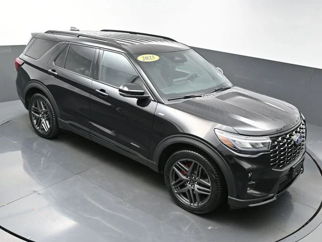 Used 2025 Black Ford ST-Line image 39