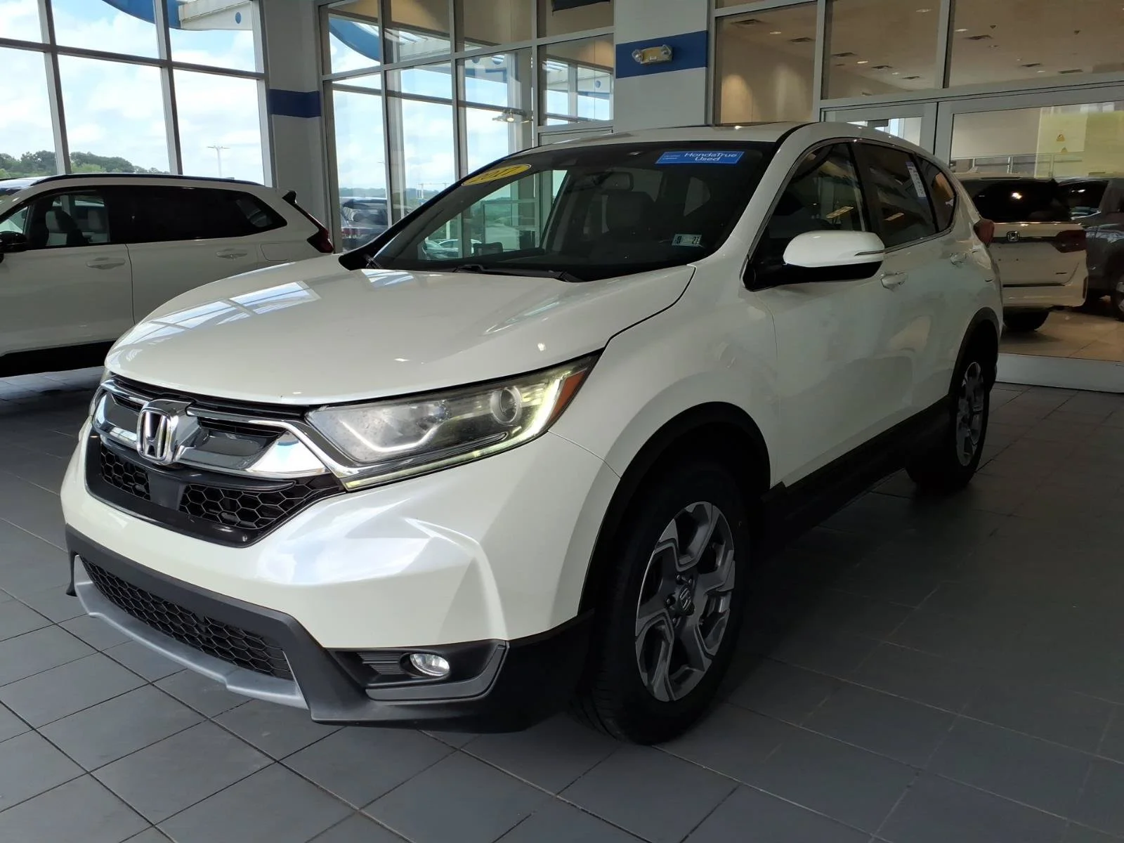 Used 2017 White Honda EX-L image 8