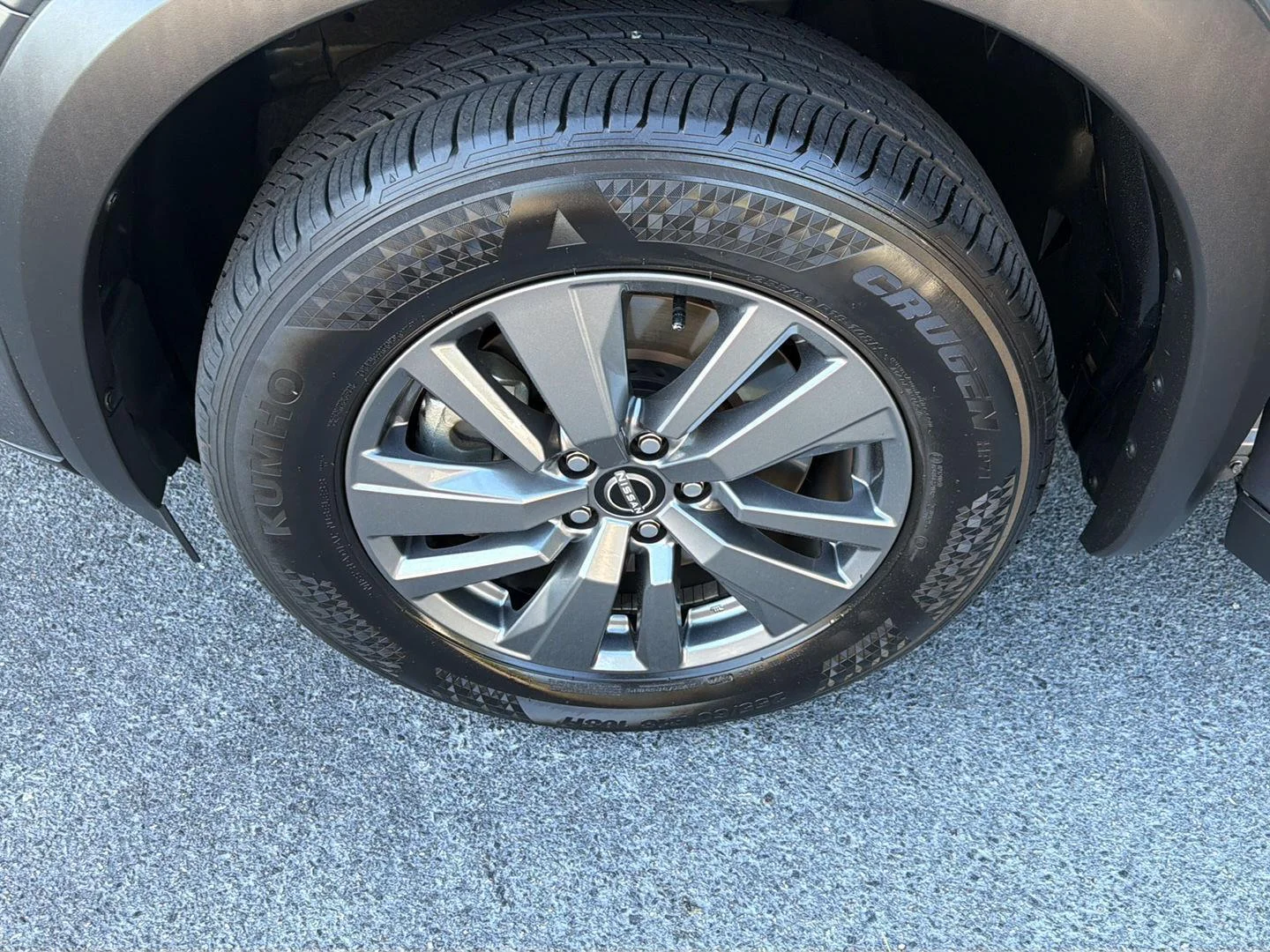 Used 2025 Gun Metallic Nissan SV image 38