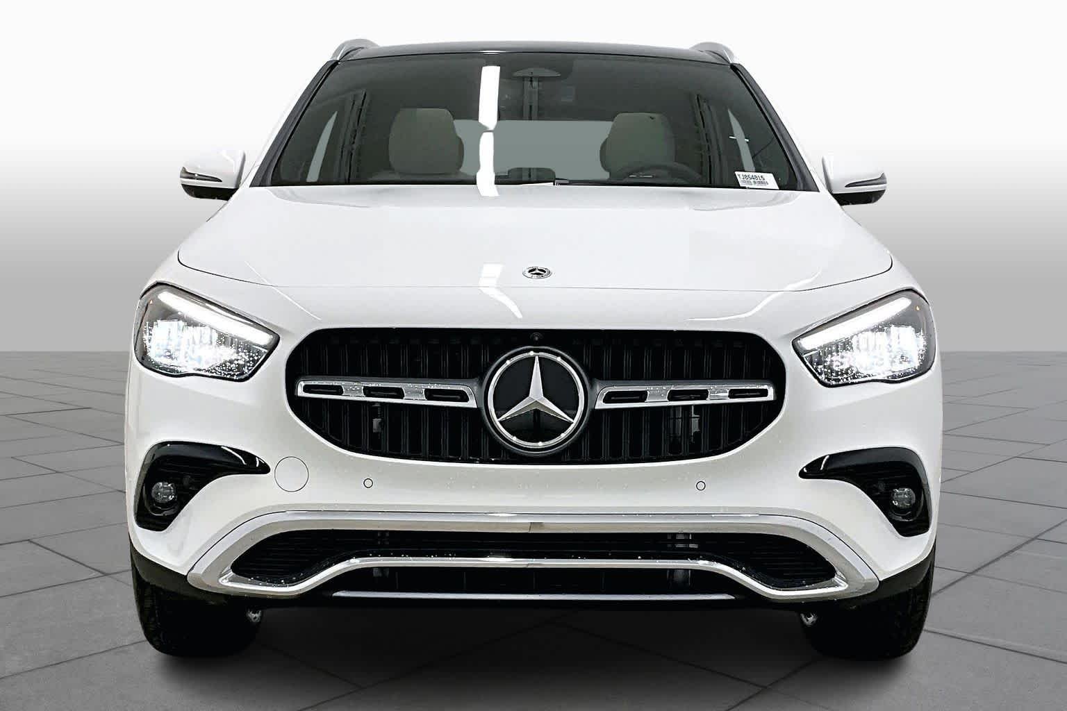New 2026 Polar White Mercedes-Benz GLA 250 image 3