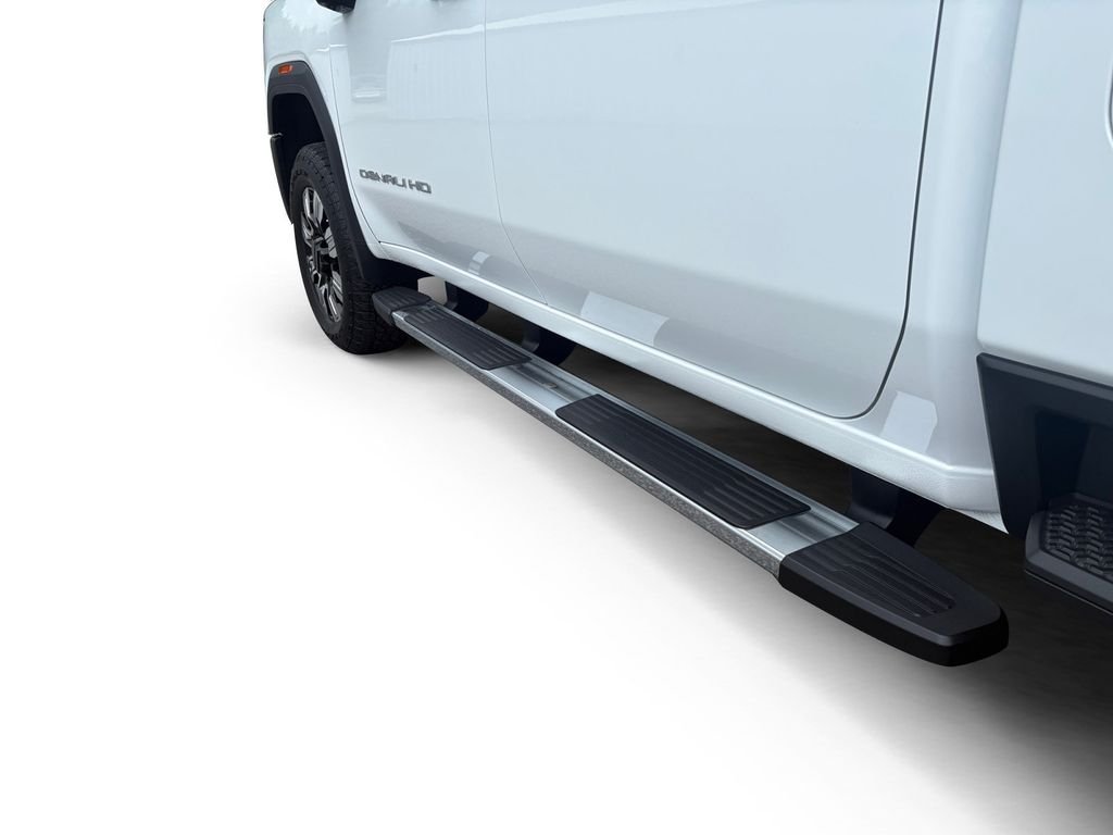 Used 2025 White GMC Denali image 18