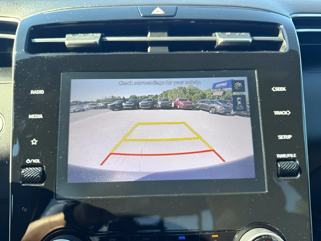 Used 2022 Gray Hyundai SEL image 19