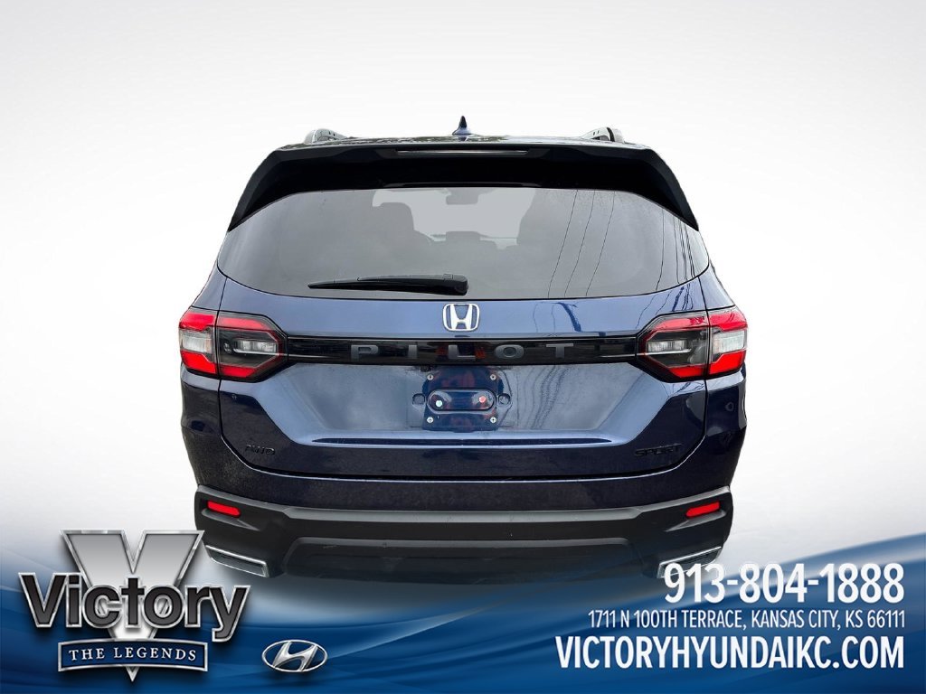 Used 2023  Honda Sport image 4