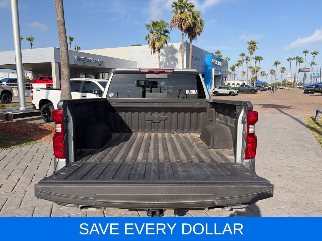 Used 2025 Gray Chevrolet LT image 6