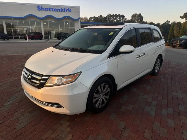 Used 2014 White Honda EX-L image 1