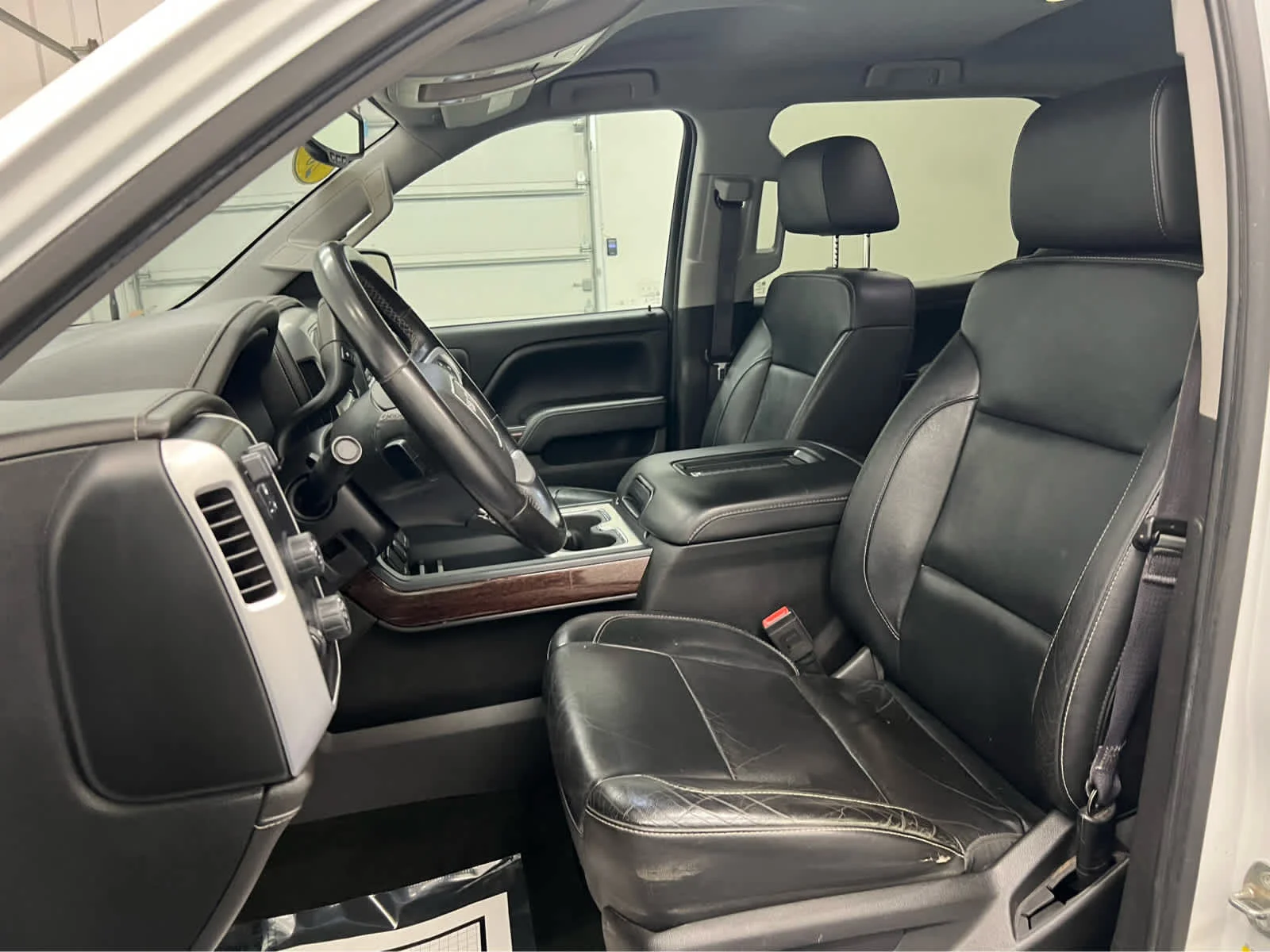 Used 2017 Summit White GMC SLT image 3