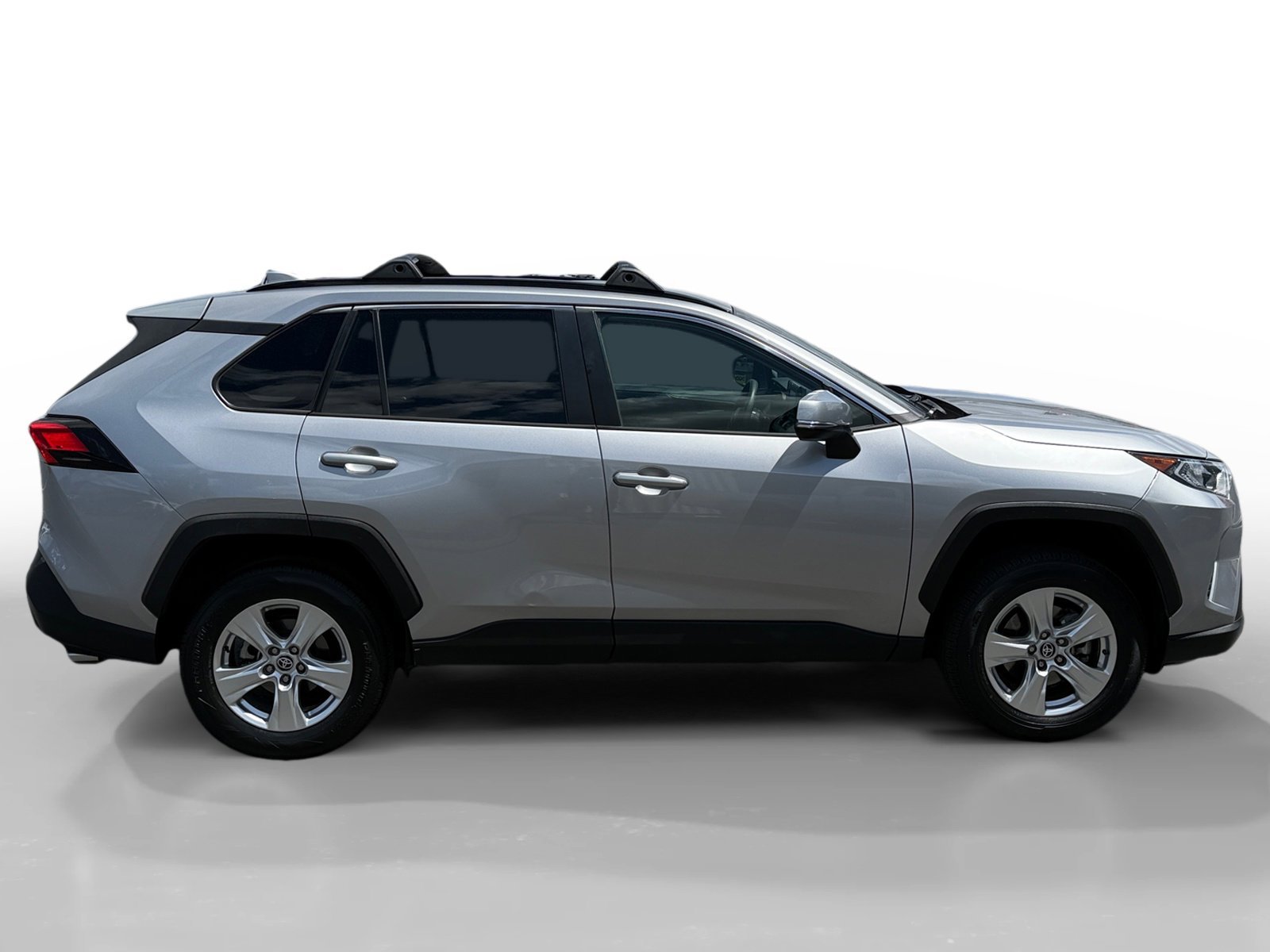 Used 2021 Silver Sky Metallic Toyota XLE image 6