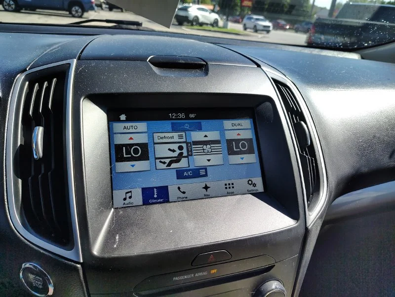 Used 2016 Black Ford SEL image 16