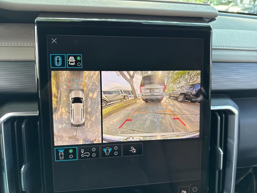 Used 2026 Summit White GMC Elevation image 36