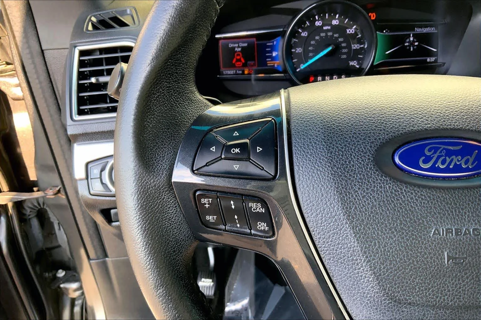 Used 2017 Magnetic Metallic Ford Limited image 20