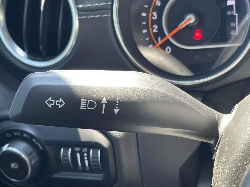 Used 2021 Gray Jeep Unlimited Sahara image 31