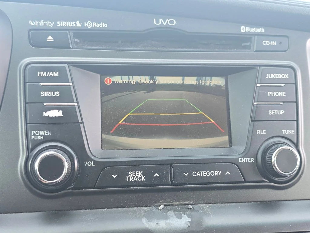 Used 2013 Silver Kia EX image 30