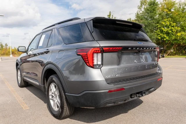 Used 2025 Gray Metallic Ford Active image 8