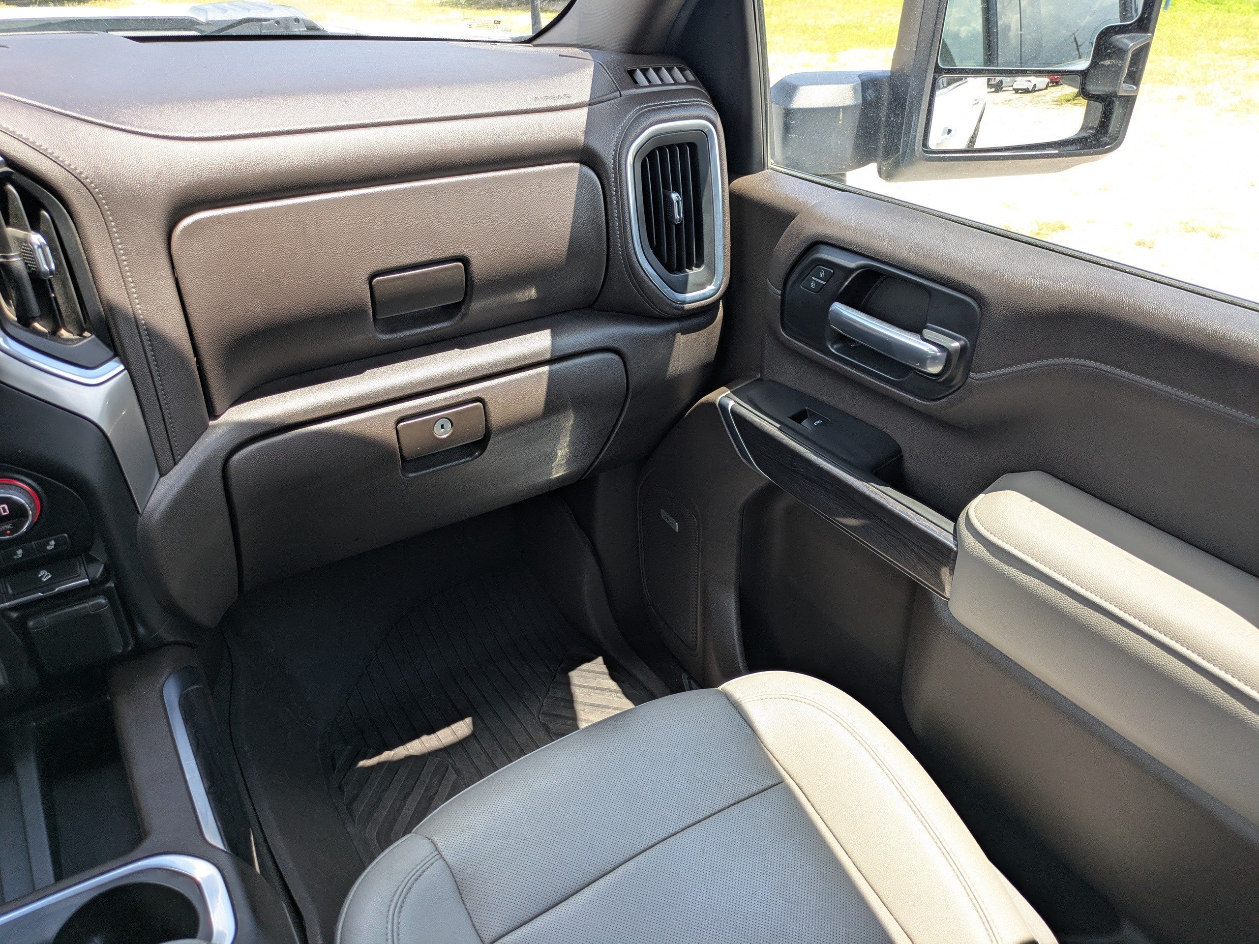 Used 2021 Summit White Chevrolet LTZ image 16