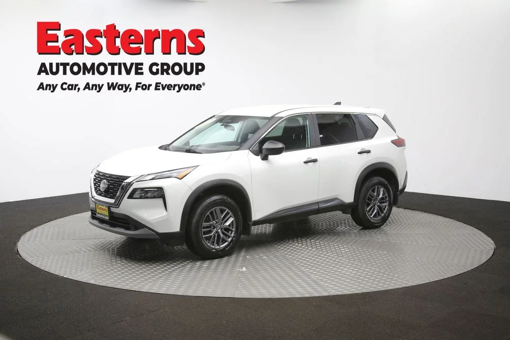 Used 2023 White Nissan S image 58