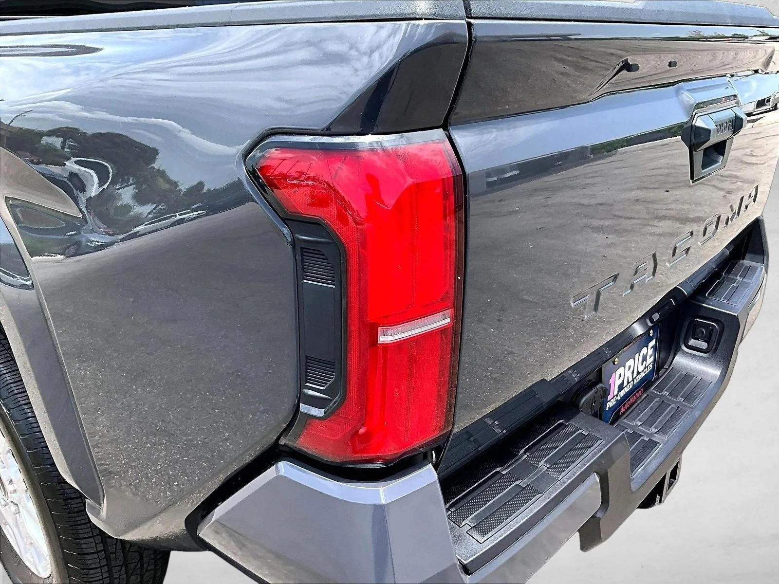 Used 2025 Black Toyota SR5 image 29