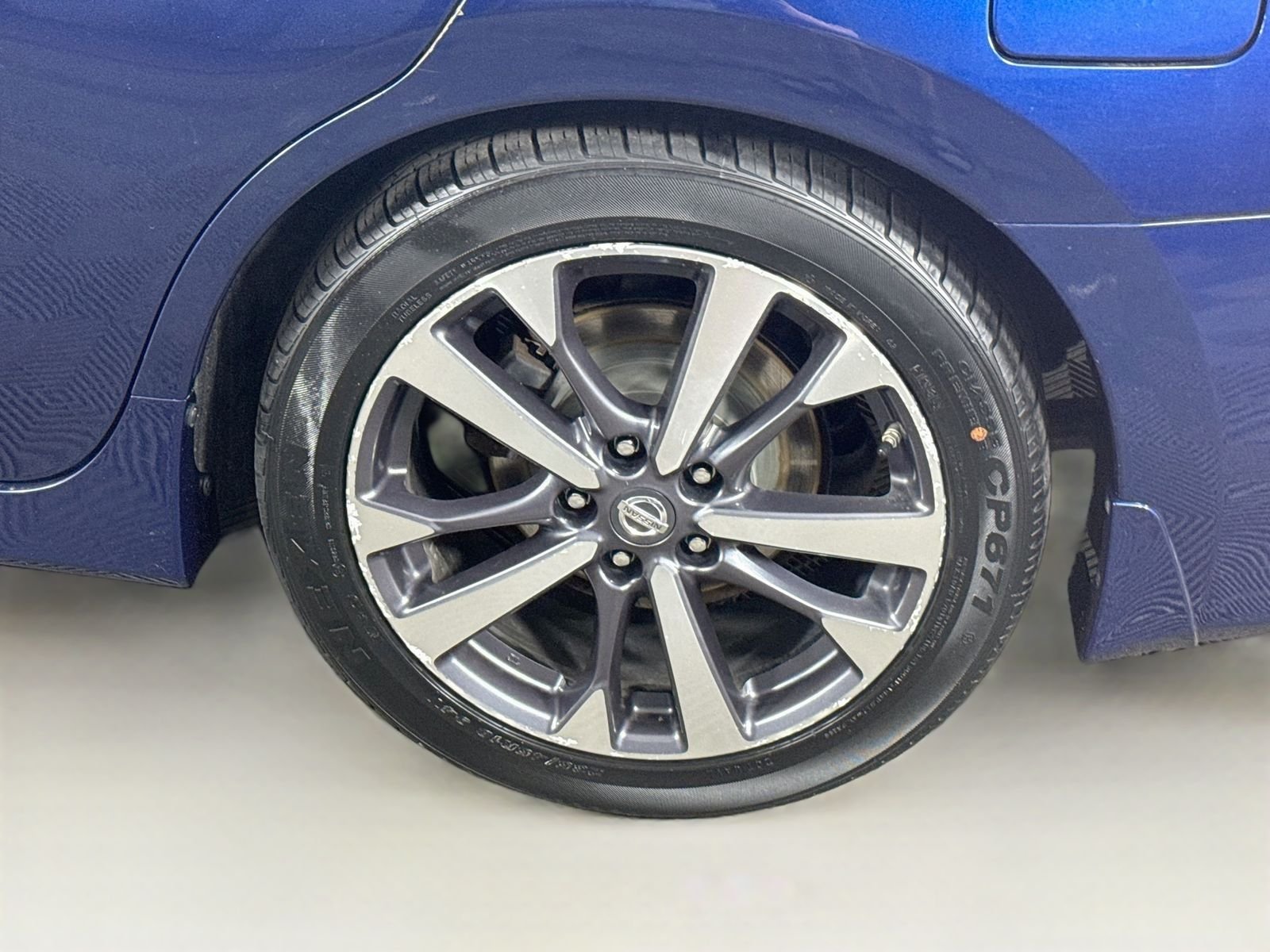 Used 2016 Deep Blue Pearl Nissan 2.5 SR image 8