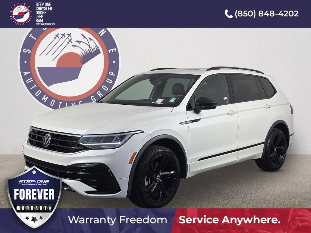 2023 Volkswagen Tiguan 2.0T SE R-Line Black's photo