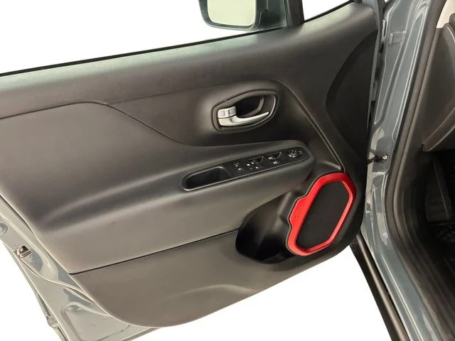 Used 2018 Gray Jeep Trailhawk image 13