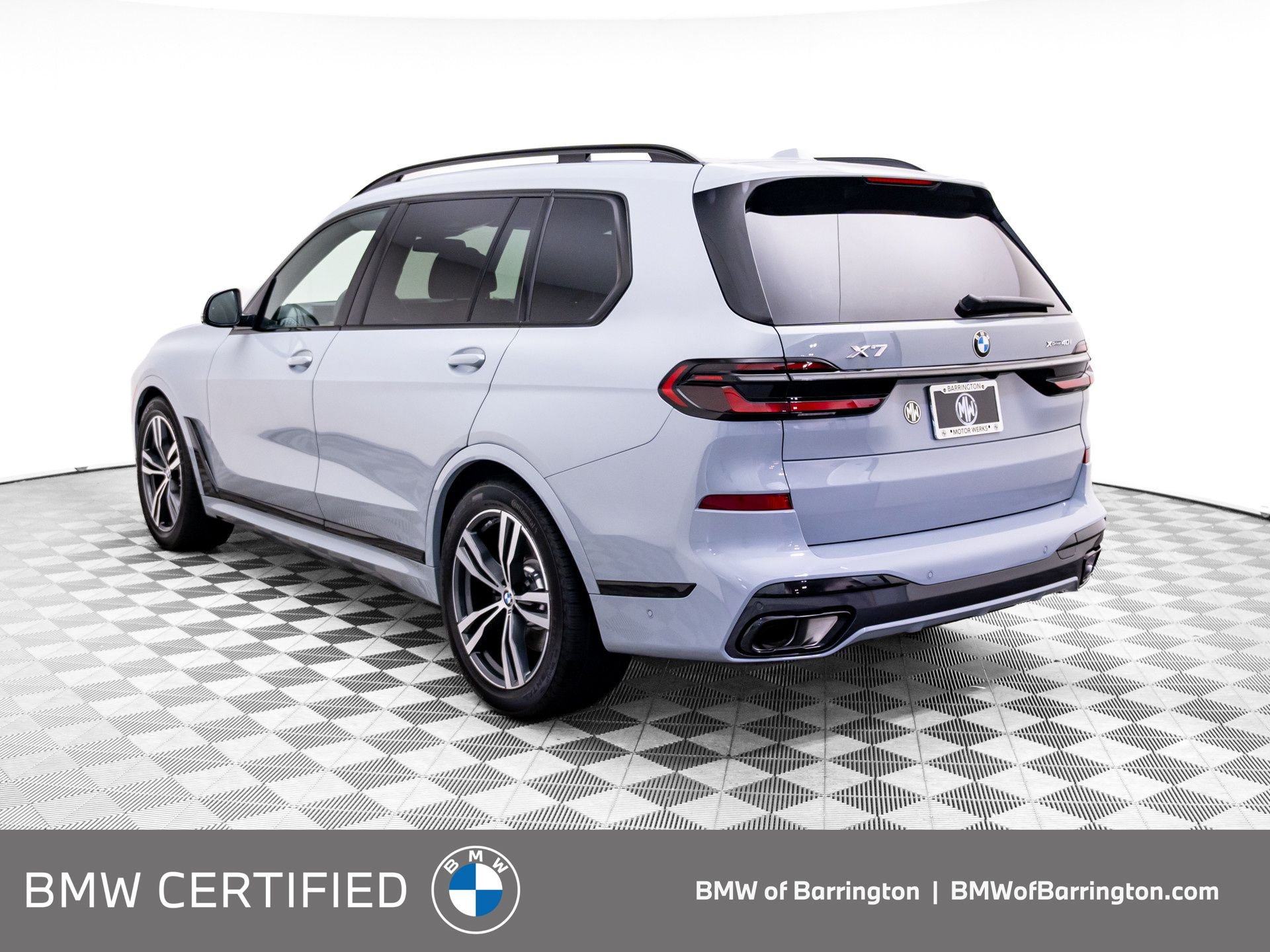 Certified Used 2026 Brooklyn Grey Metallic BMW xDrive40i image 3