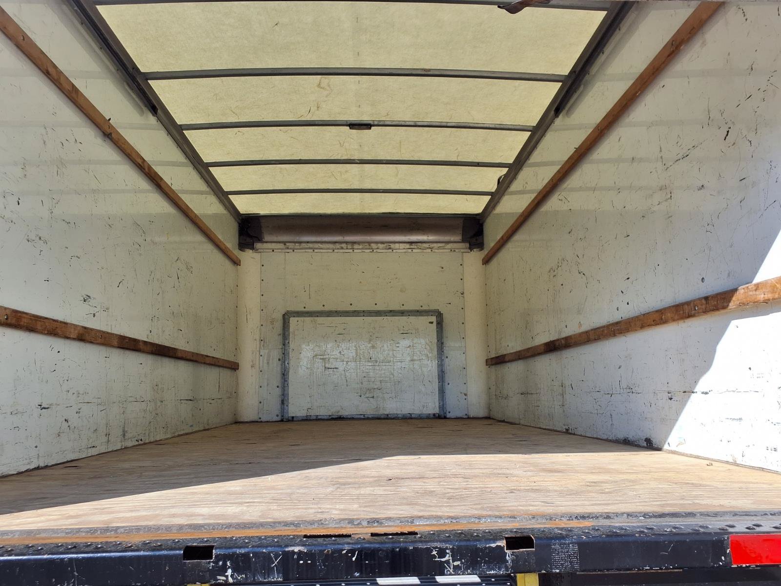 Used 2022 Oxford White Ford Base image 3