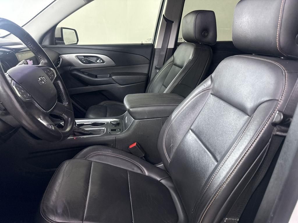 Used 2020 Beige Chevrolet RS image 27