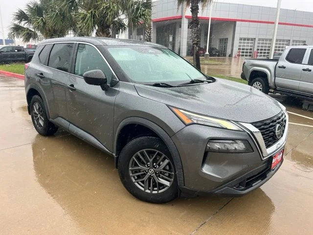 Used 2021 Gray Nissan S image 1