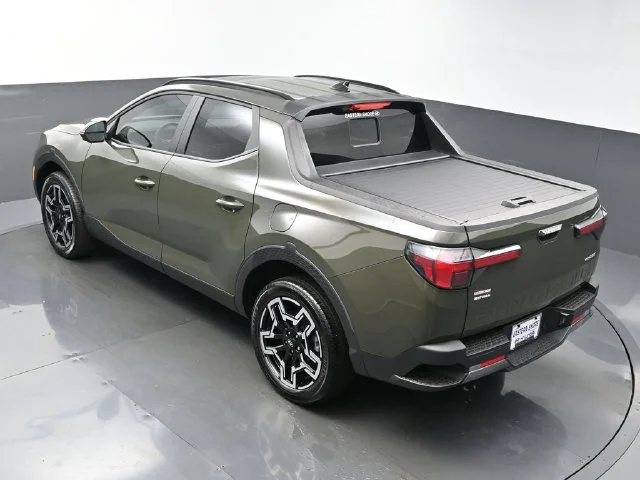 Used 2025 Green Hyundai Limited image 42