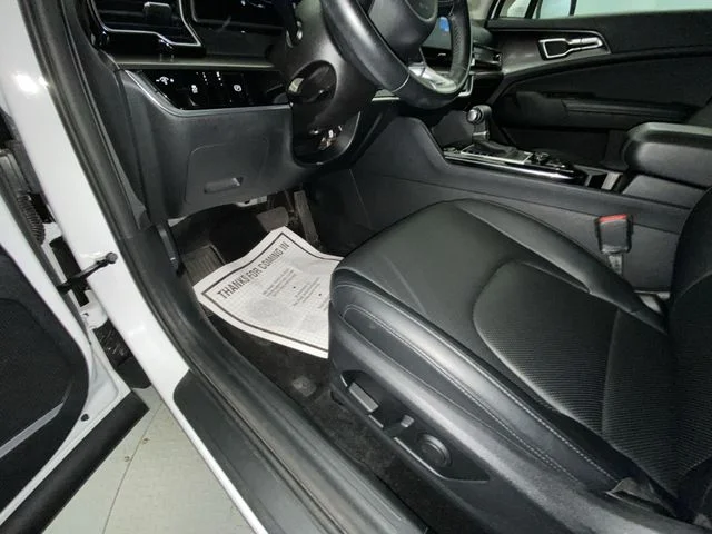 Used 2023 White Kia EX image 12