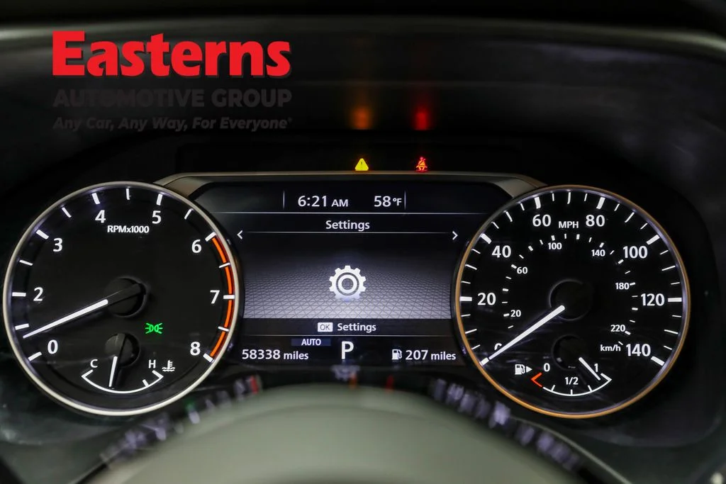 Used 2021 Gray Nissan S image 18