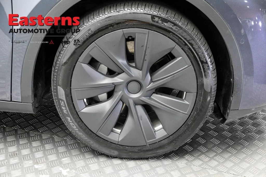 Used 2022 Gray Tesla Long Range image 23
