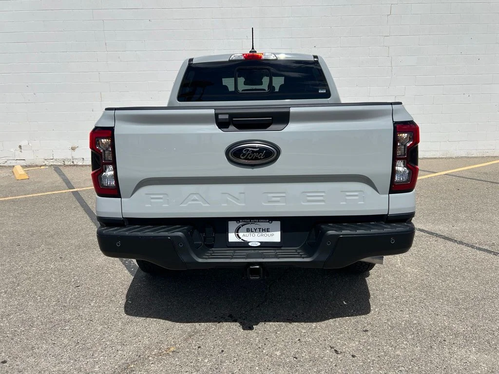 New 2026 Avalanche Ford XLT image 4