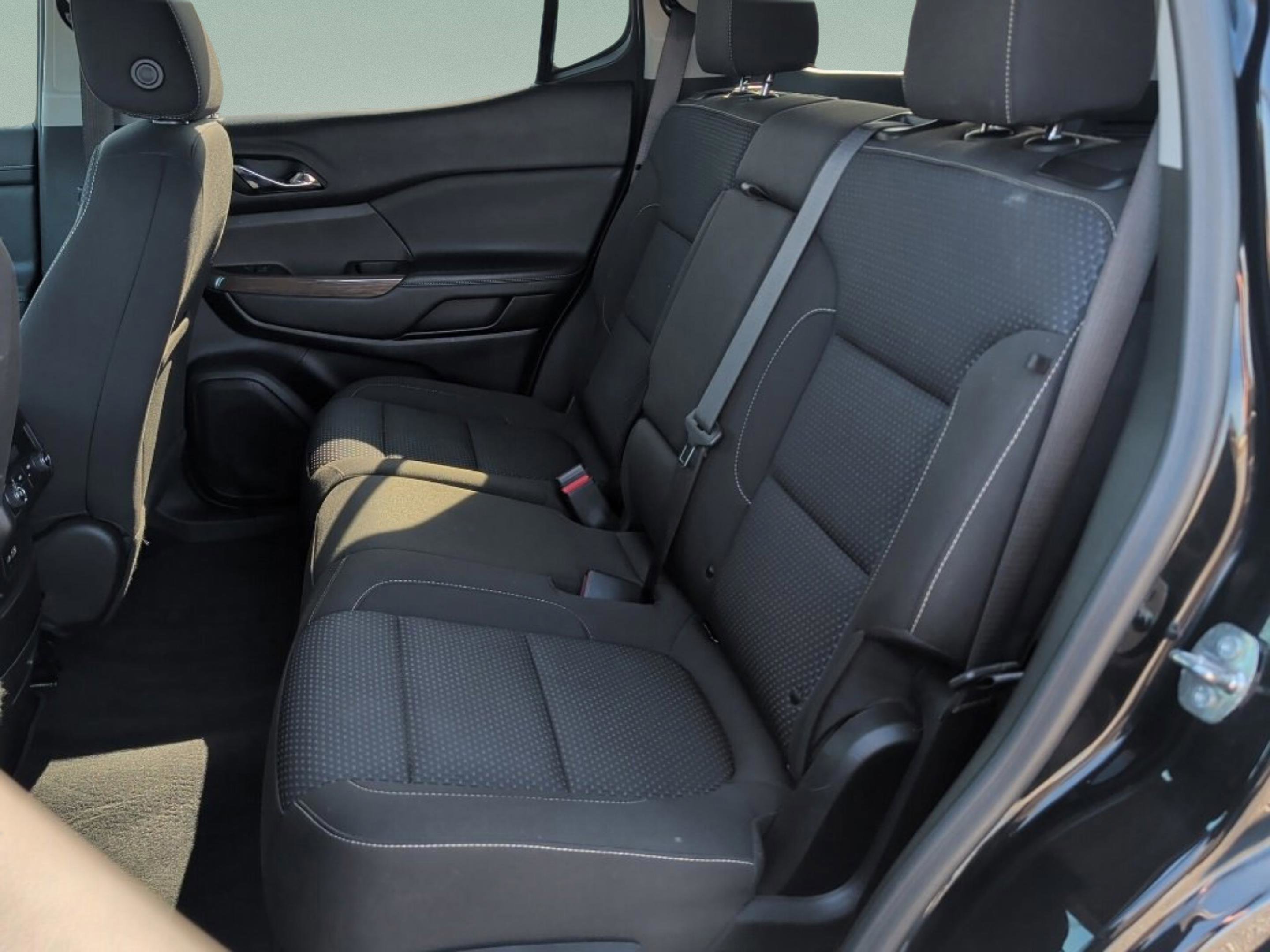 2023 GMC Acadia SLE - Photo 34