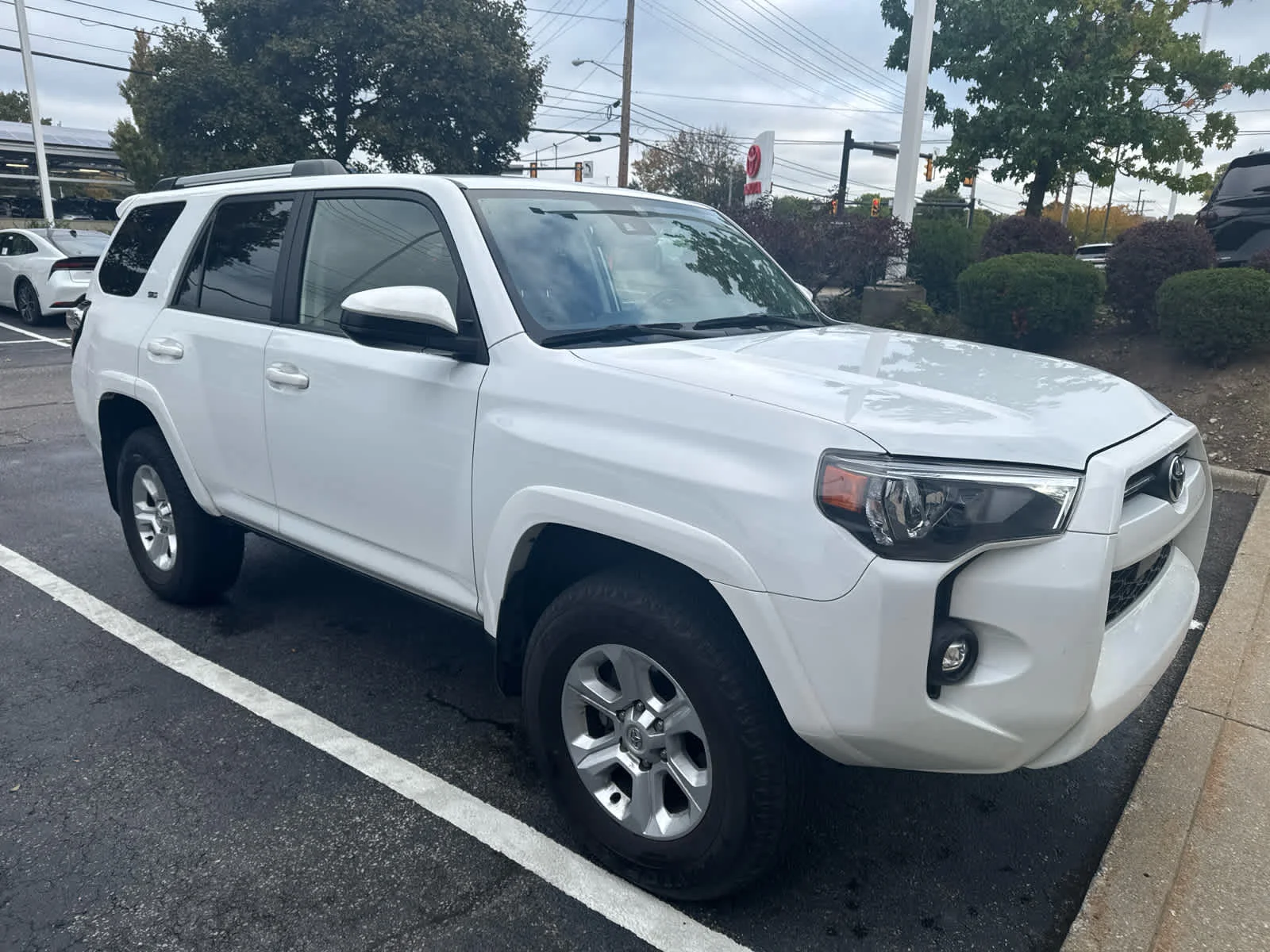 Used 2024 Ice Cap Toyota SR5 image 2
