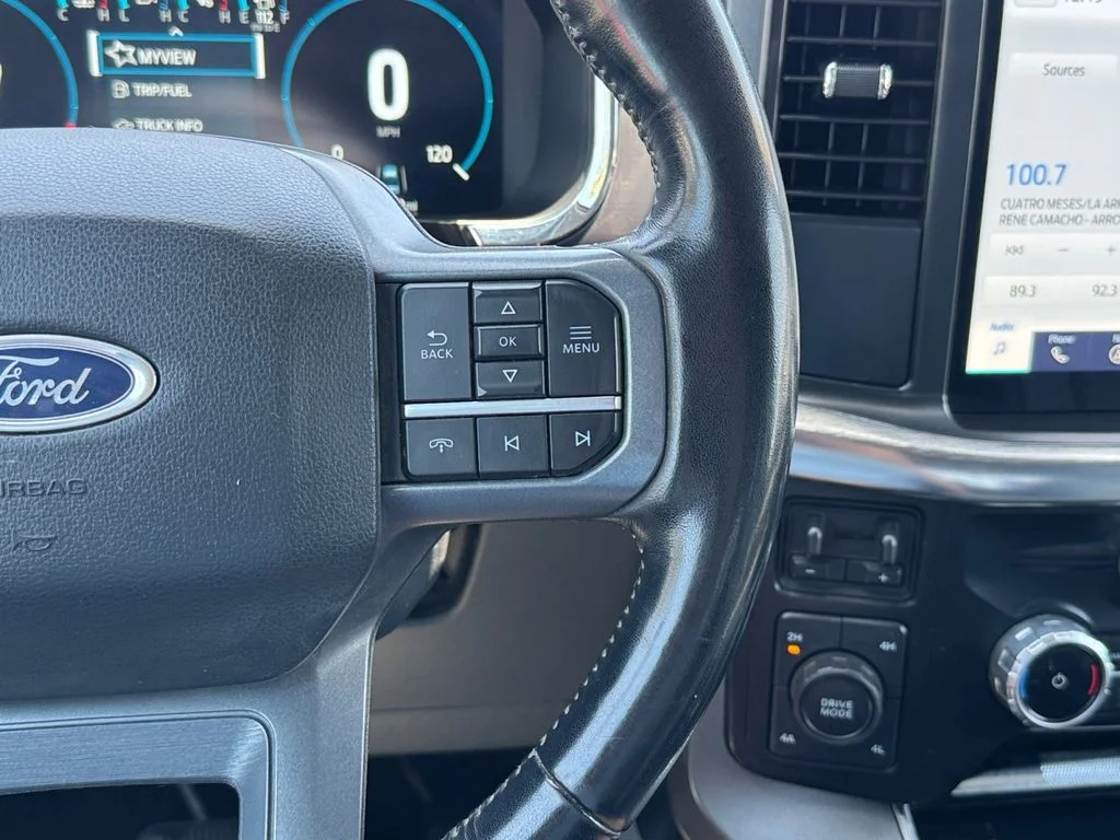 Used 2023 White Ford Lariat image 12