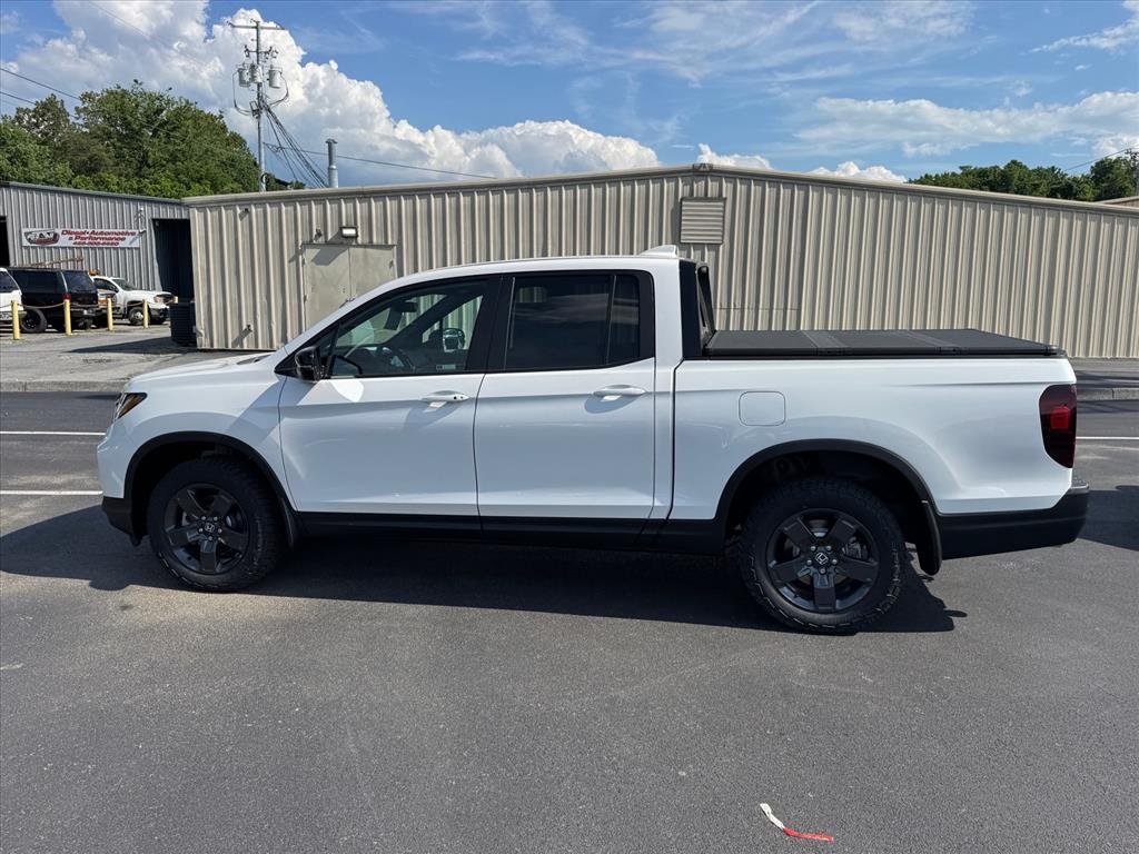 New 2026 Platinum White Pearl Honda TrailSport image 2