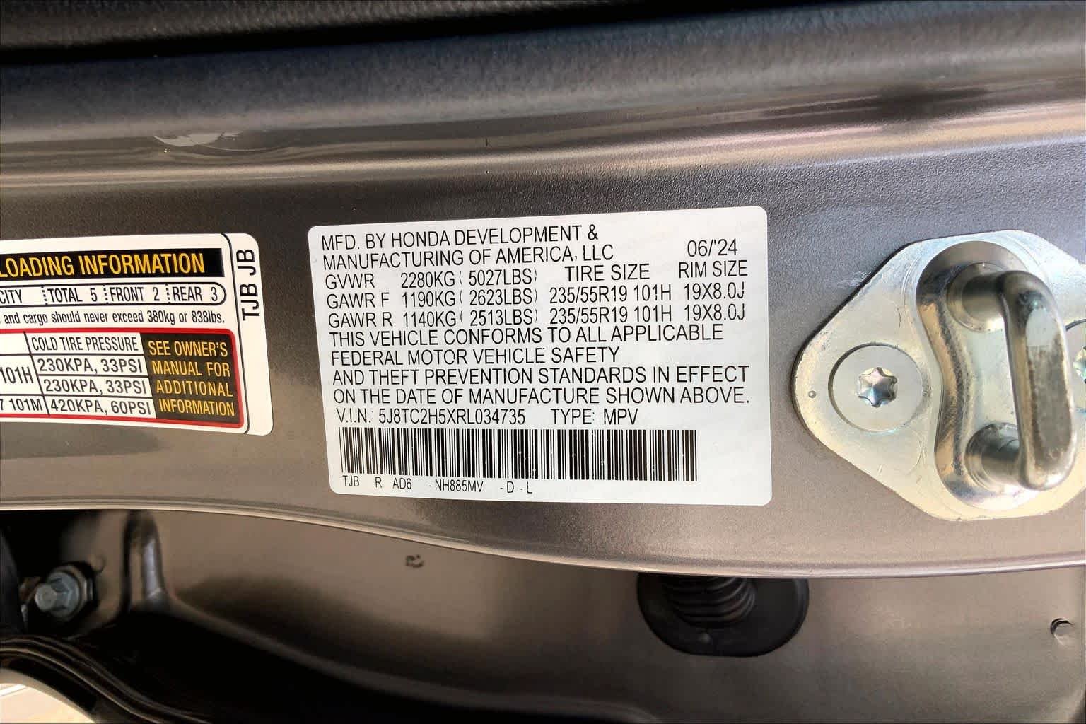 Used 2024 Liquid Carbon Metallic Acura w/Technology Package image 34