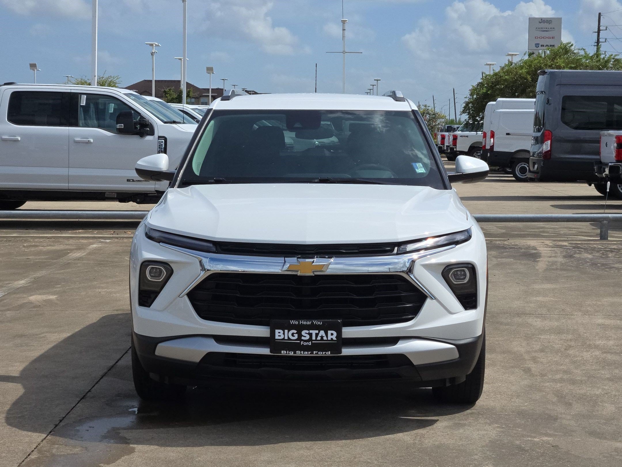 Used 2025 Summit White Chevrolet LT image 8