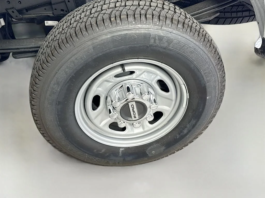 New 2026 Oxford White Ford F-250® XL image 28