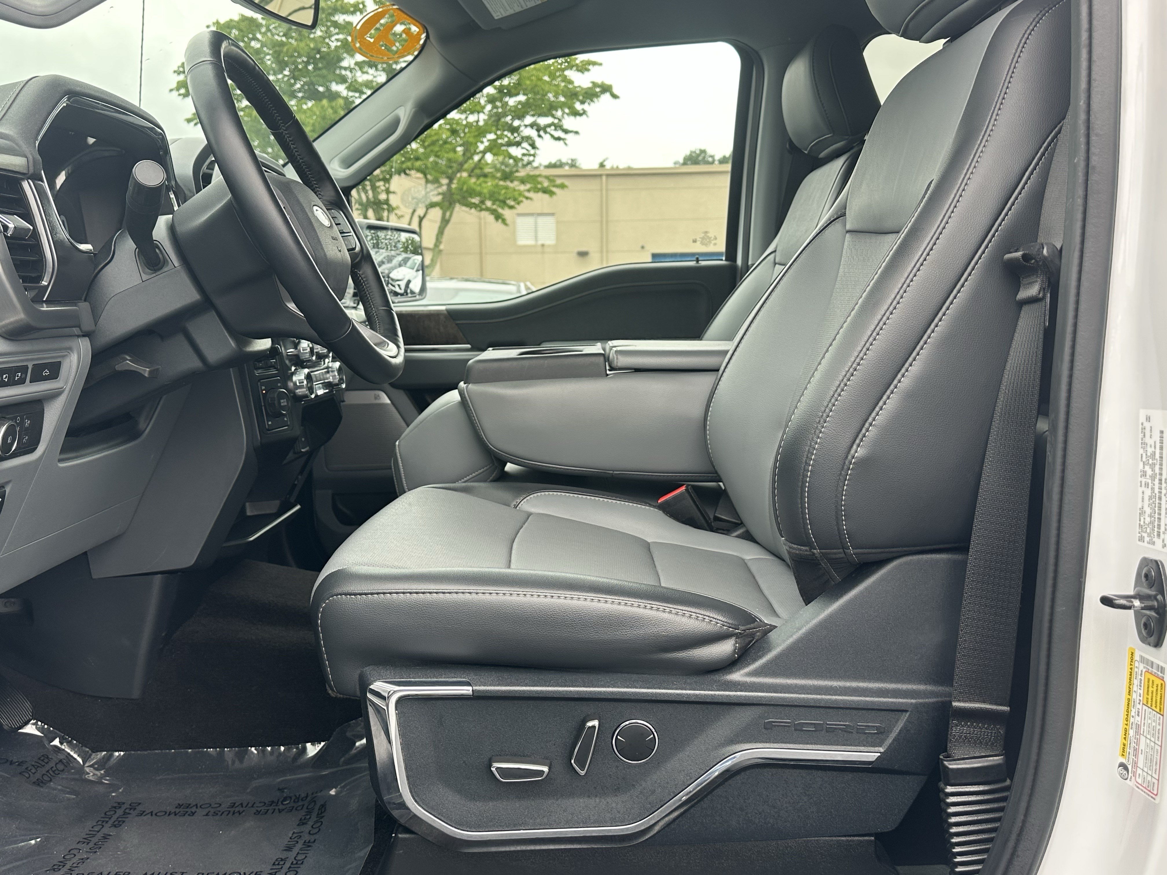Used 2021 Oxford White Ford LARIAT image 9