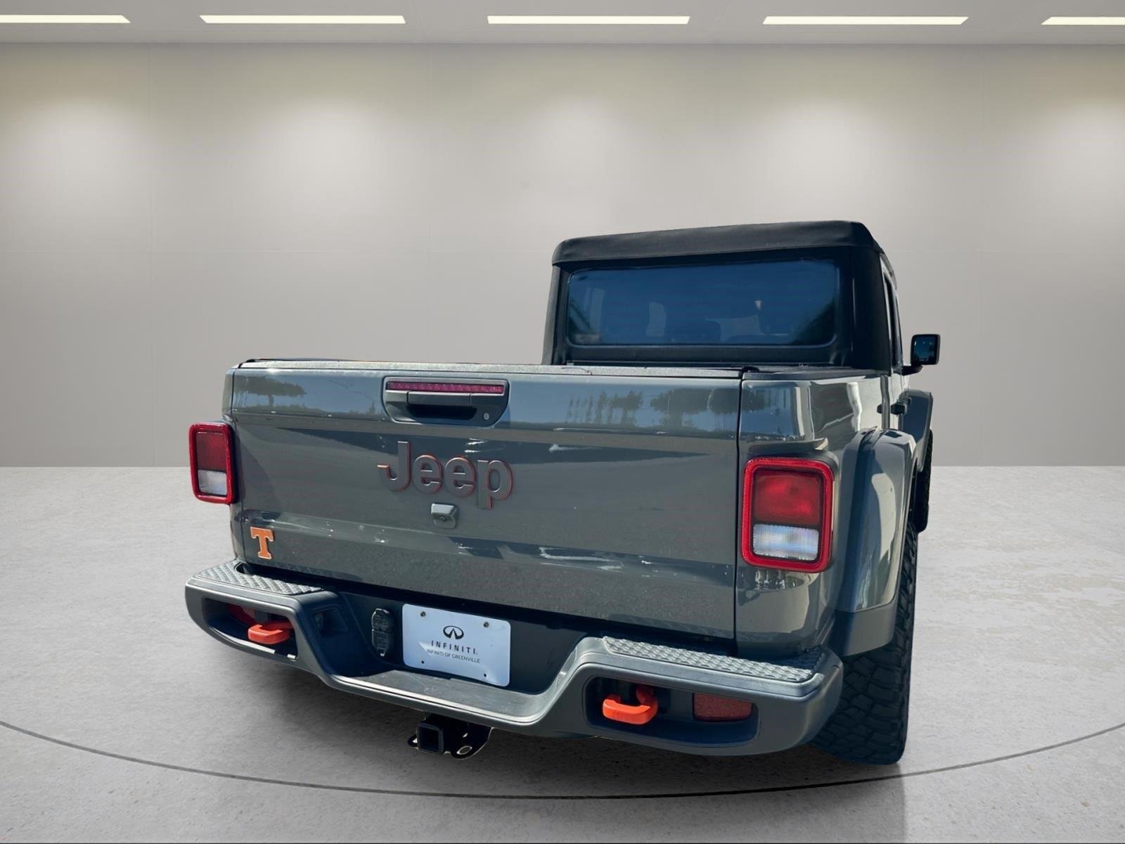 Used 2022 Sting-Gray Clearcoat Jeep Mojave image 15
