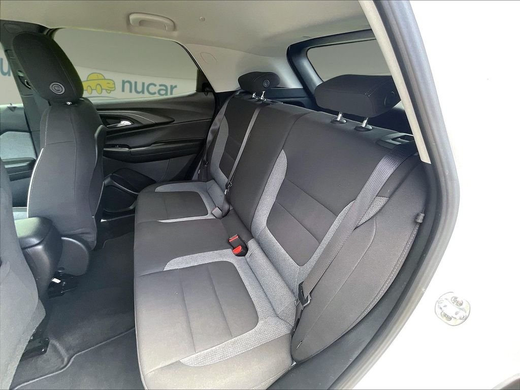 Used 2025 White Chevrolet LT image 25