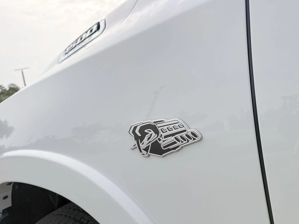 New 2026 Bright White Clear-Coat Exterior Paint RAM Big Horn/Lone Star image 31