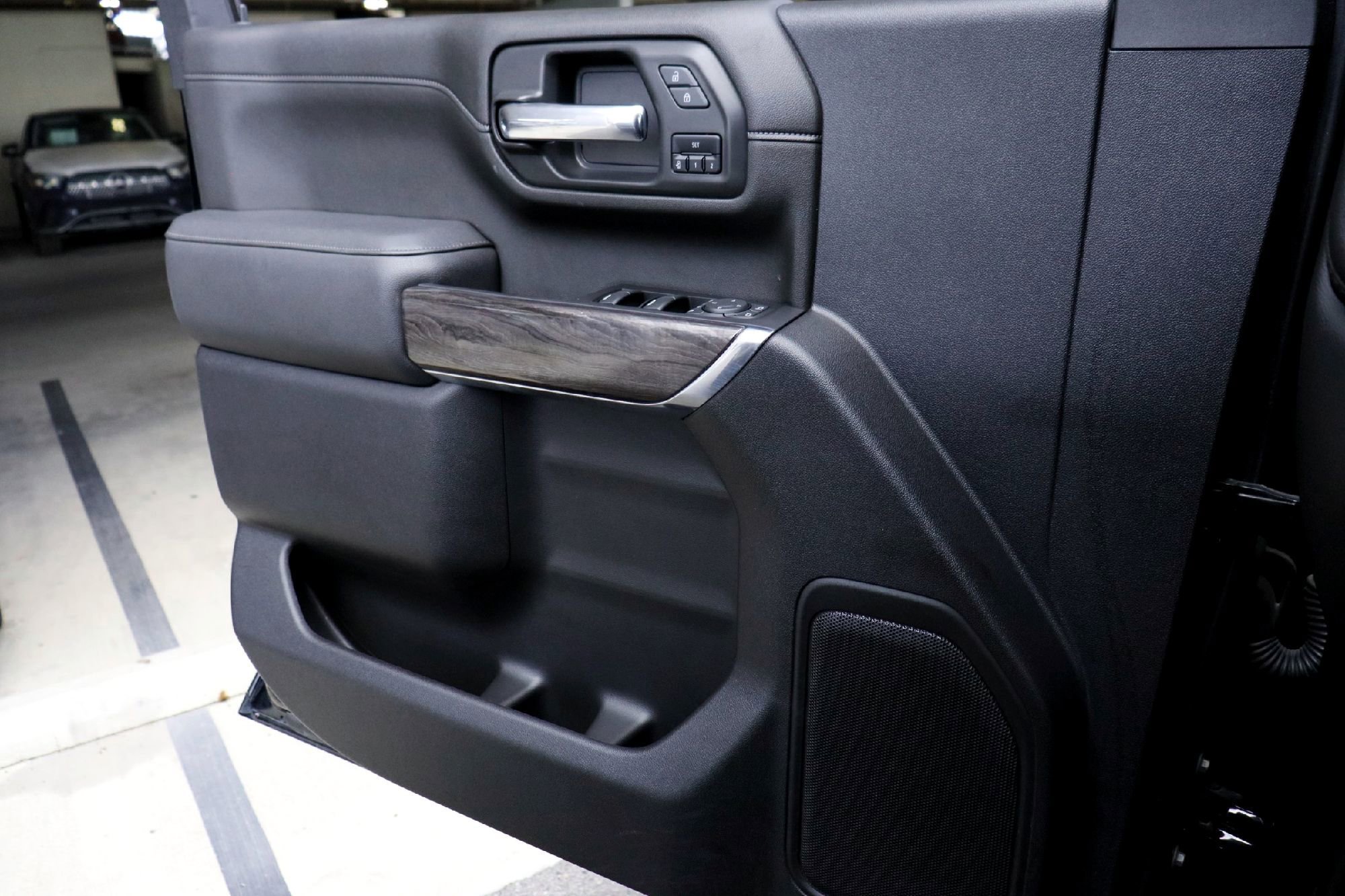 2022 Chevrolet Silverado 3500HD LTZ - Photo 18
